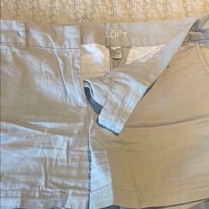 4 PAIR OF LOFT & Old Navy. Size 6’s & 1 size 8 shorts. Denim is size 29